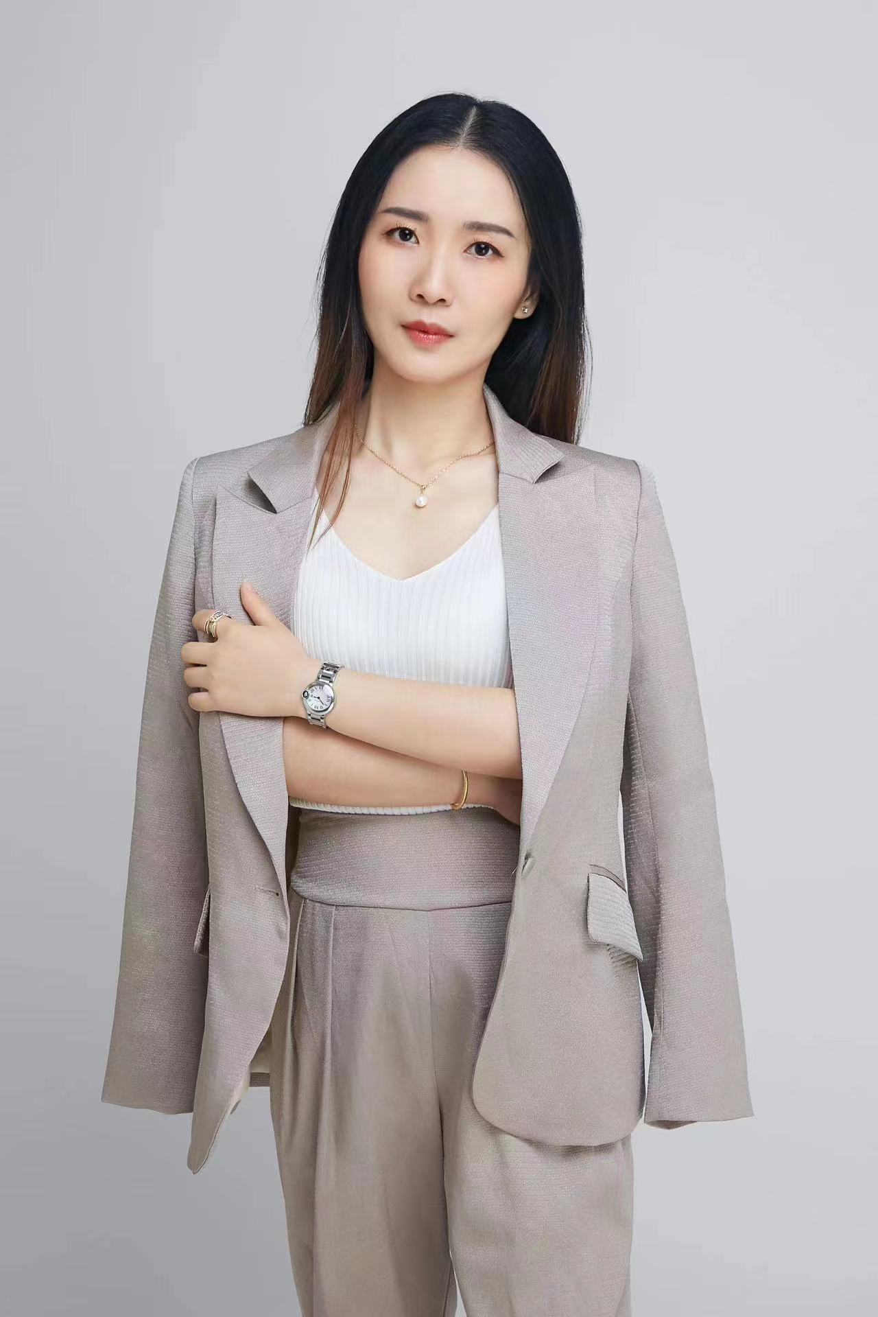 陆媱婷